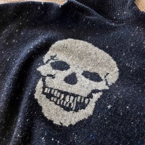 Skull Cashmere turtleneck cape sleeve sweater